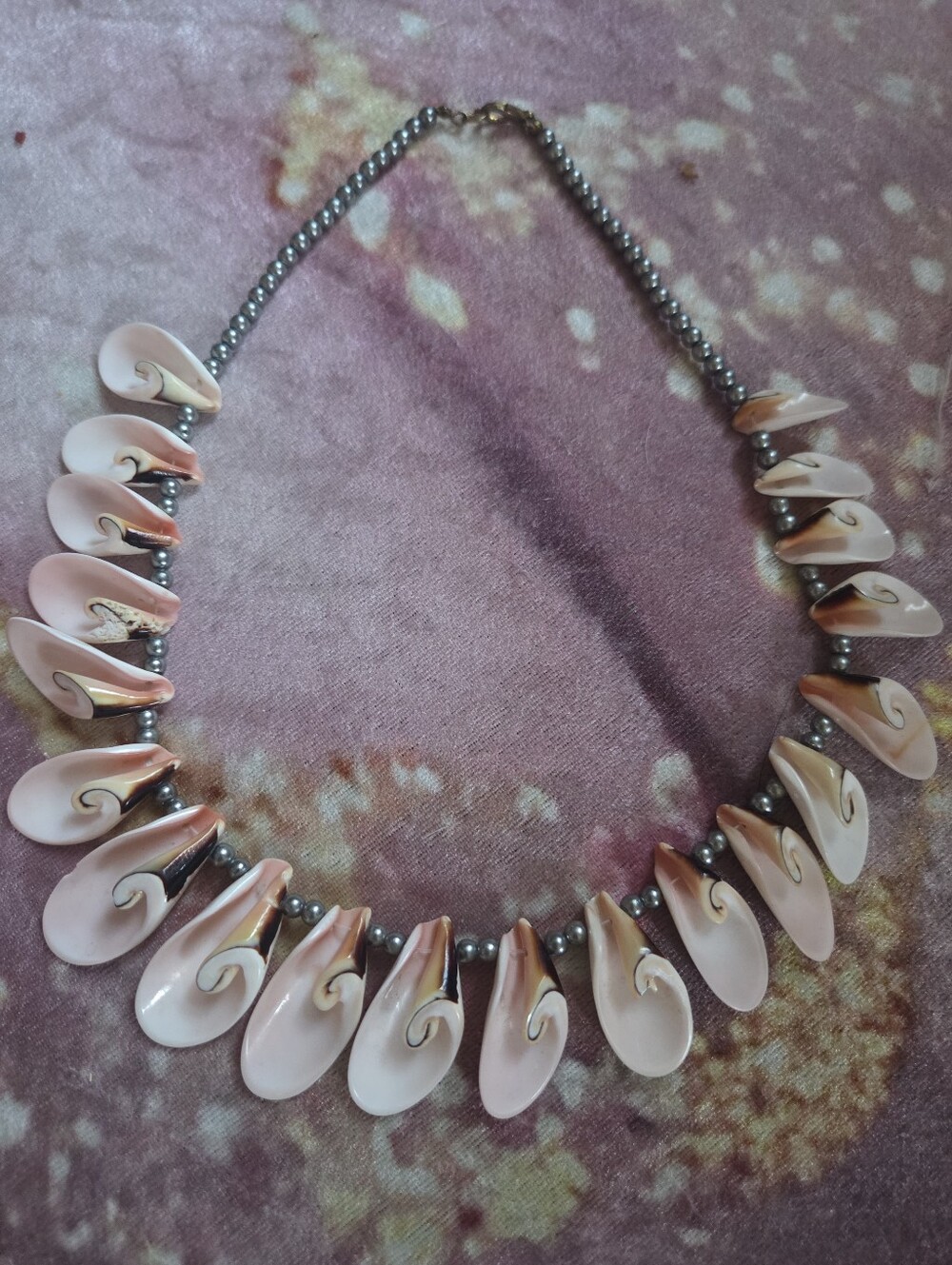 Handmade Vintage Teardrop Conch Sea Shell Necklace Pearl Like Beading Vintage